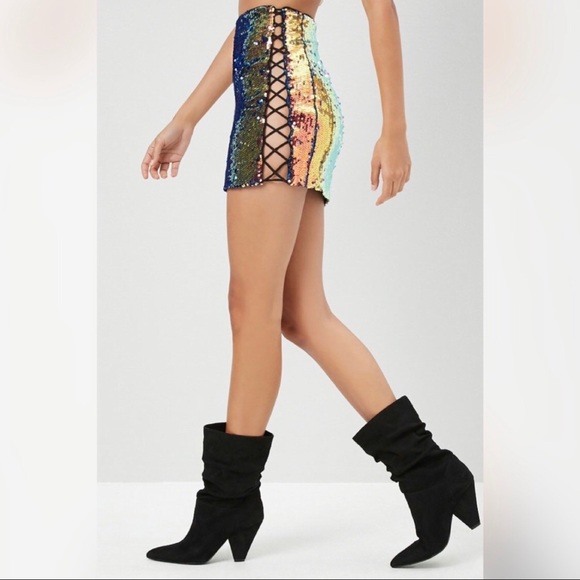 Forever 21 Criss Cross Panel Sequin Mini Skirt - Picture 2 of 8